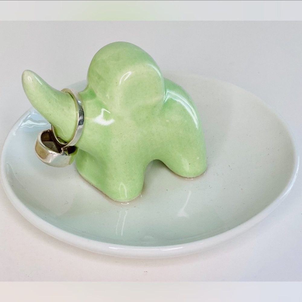 Jewelry or Ring Holder Elephant Style - Picture 2 of 3